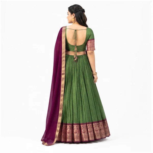 Zari Weaving Traditional Lehenga Choli 3 Bridal Lehenga Choli for Women – Front View | Löweo Germany