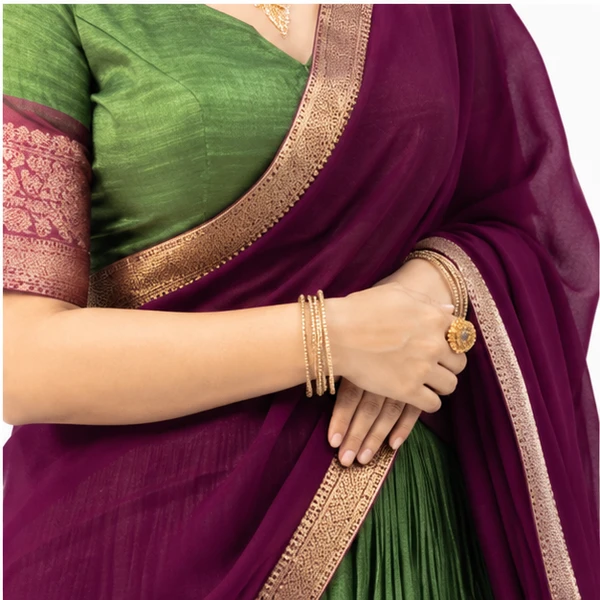 Zari Weaving Traditional Lehenga Choli 4 Bridal Lehenga Choli for Women – Front View | Löweo Germany