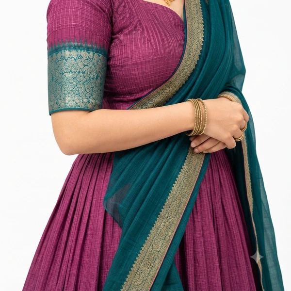 Zari Weaving Traditional Lehenga Choli 3 Green Bridal Lehenga Choli for Women – Front View | Löweo Germany